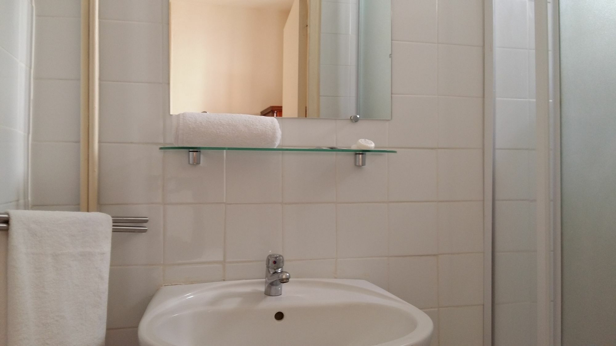 פריז Hotel Du Metro מראה חיצוני תמונה