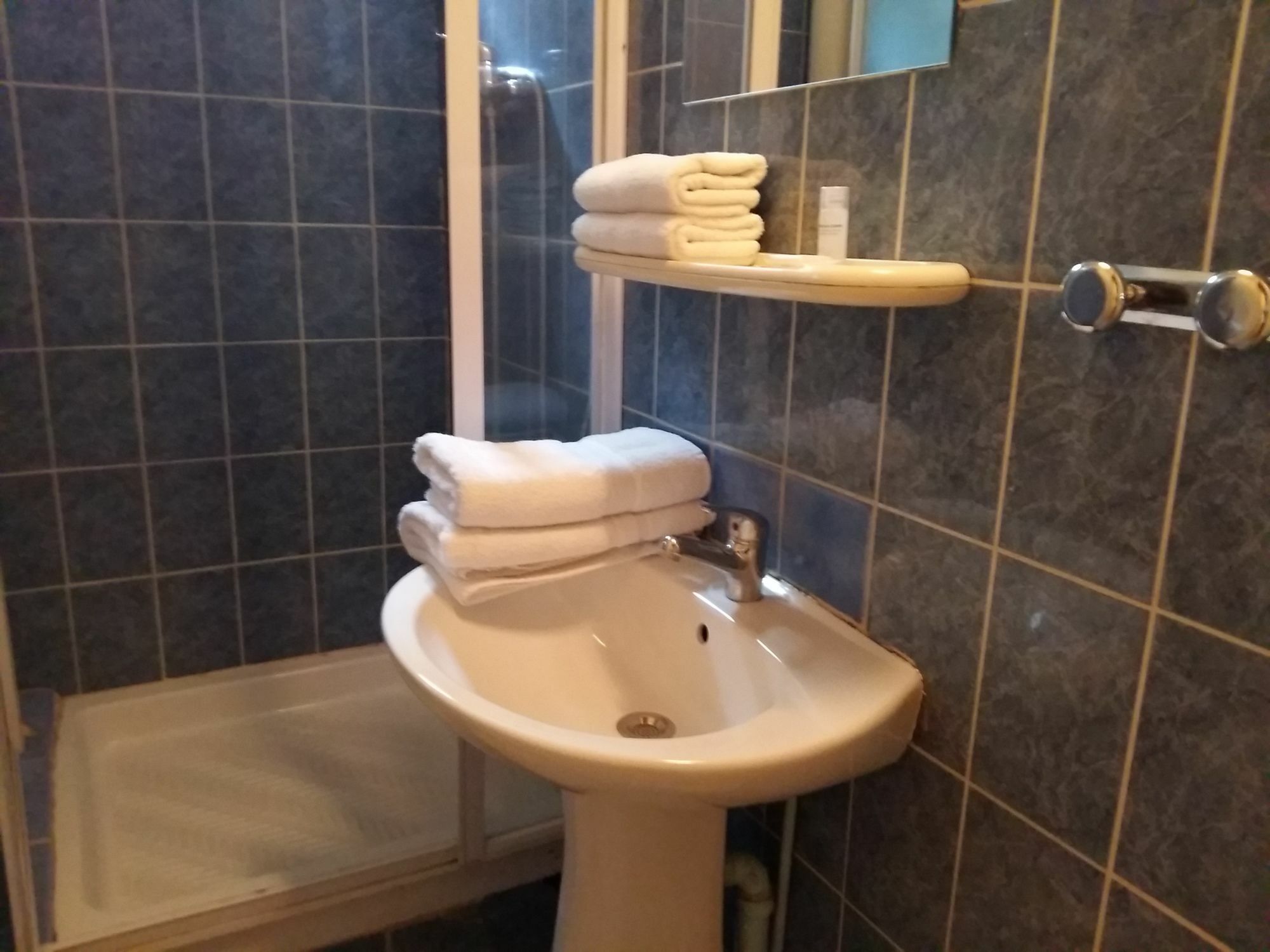 פריז Hotel Du Metro מראה חיצוני תמונה
